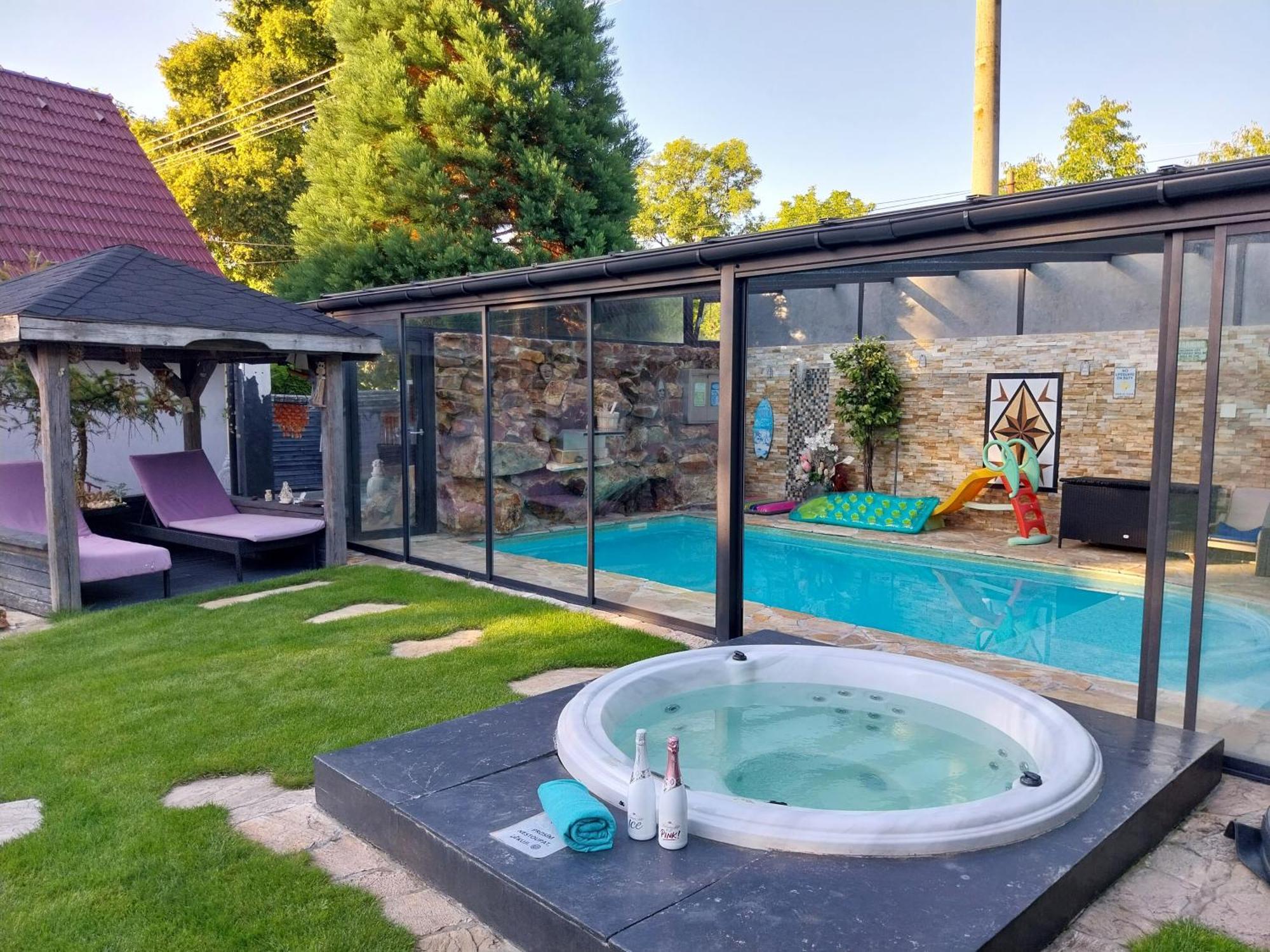 Aspen Villa Kamenny Ujezd  Exterior photo